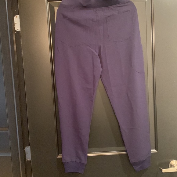 Mandala Cargo Scrub joggers - Picture 7 of 7